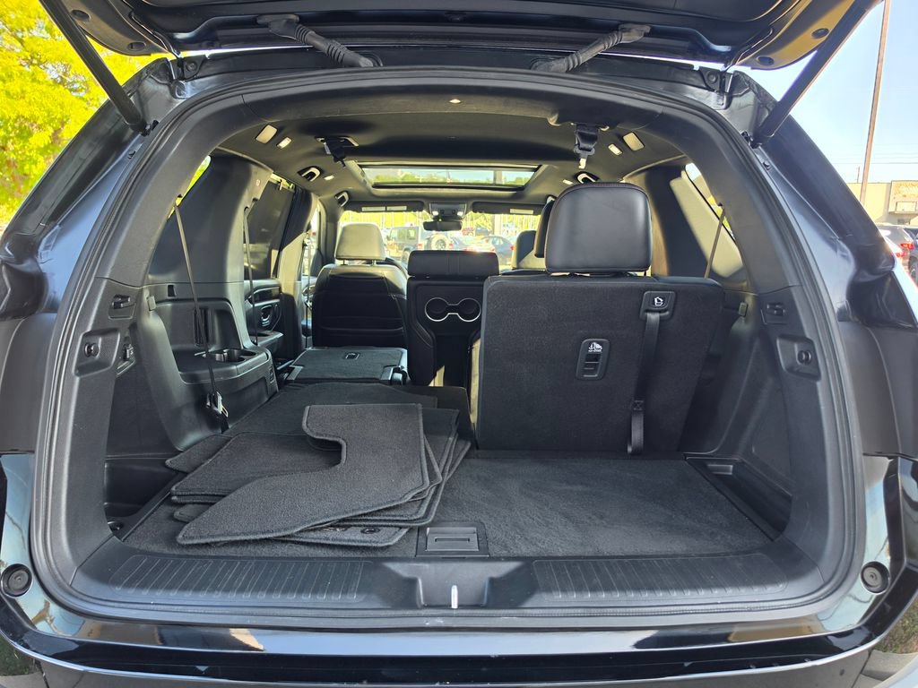 Used 2025 Honda Pilot Black Edition image 16