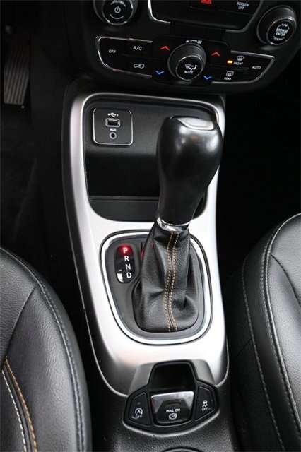 Used 2019 Jeep Compass Latitude image 21