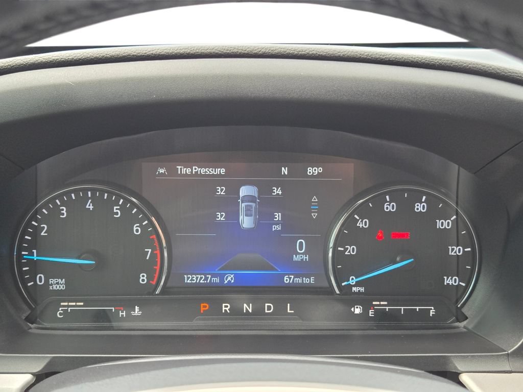 Used 2023 Ford Explorer XLT AWD/4WD image 25