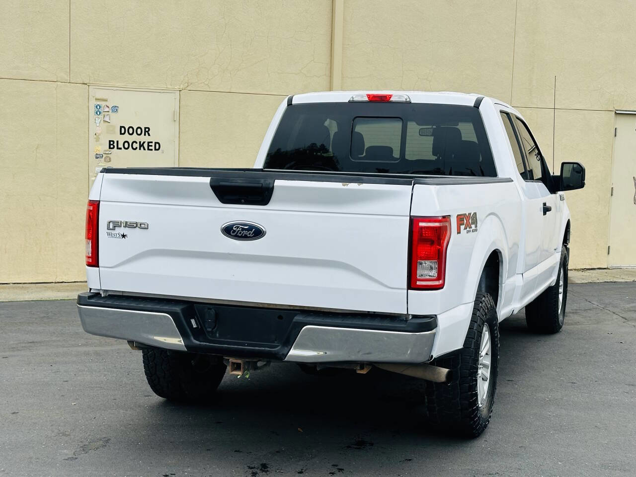 Used 2016 Ford F150 XLT w/ Trailer Tow Package image 5