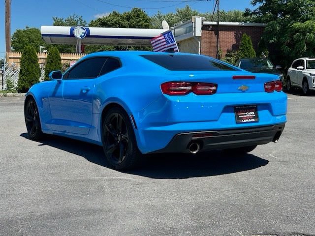 Used 2022 Chevrolet Camaro LT RWD image 7