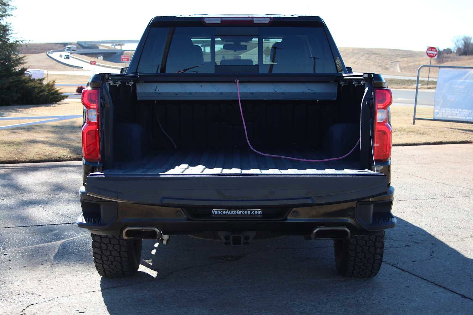 Used 2021 Chevrolet Silverado 1500 LT Trail Boss w/ Convenience Package II image 11