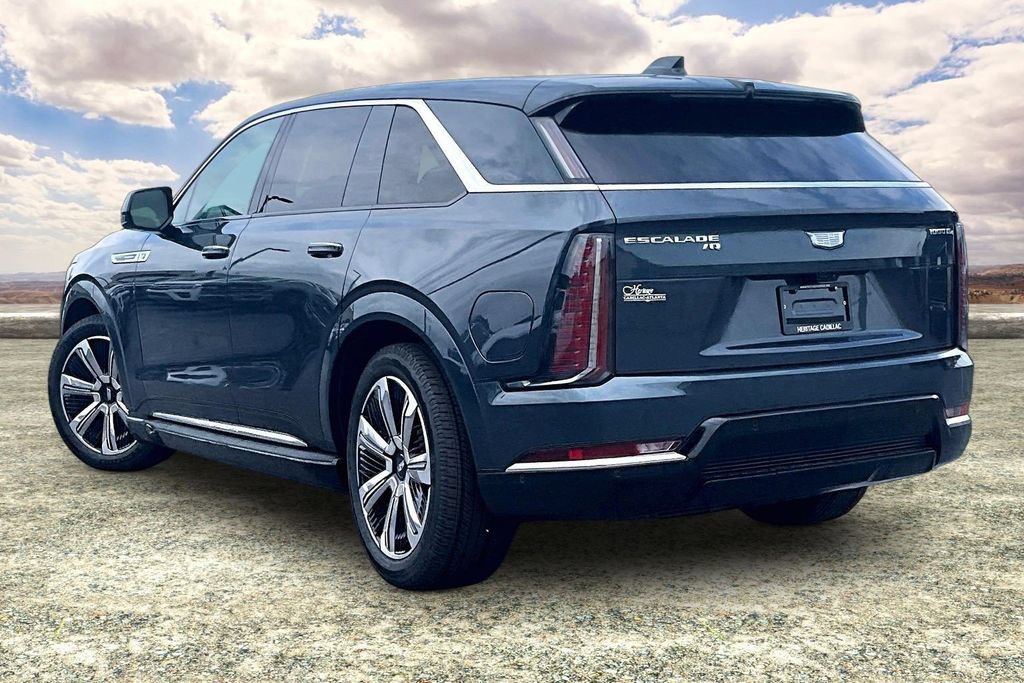 Certified 2026 Cadillac Escalade IQ Luxury 2 AWD/4WD image 4