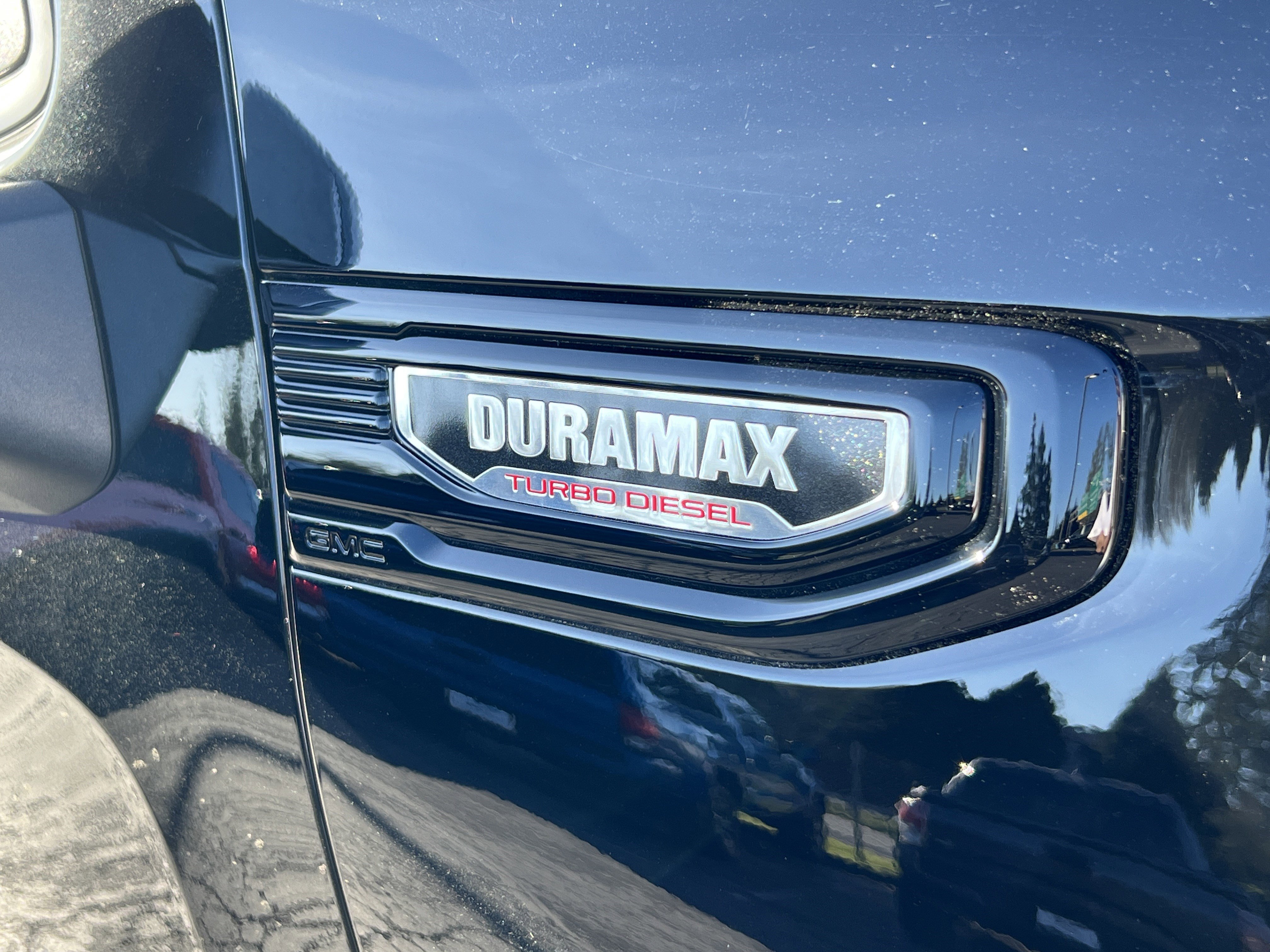 Used 2025 GMC Sierra 1500 Elevation w/ Elevation Premium Package AWD/4WD image 9