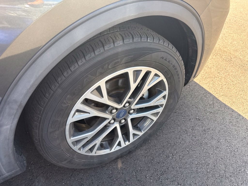 Used 2020 Ford Escape SEL FWD image 30