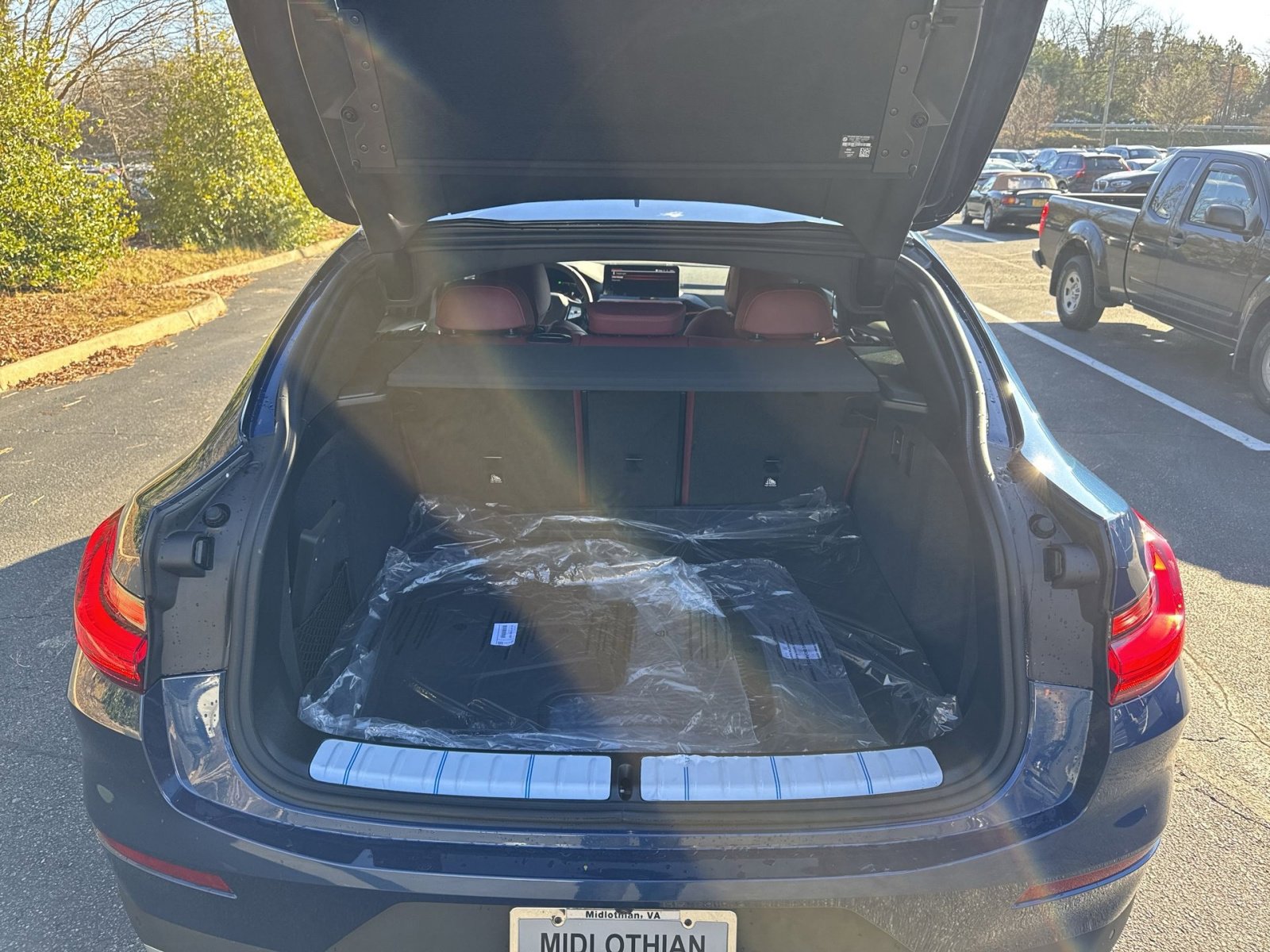 New 2025 BMW X4 xDrive30i w/ Premium Package image 28