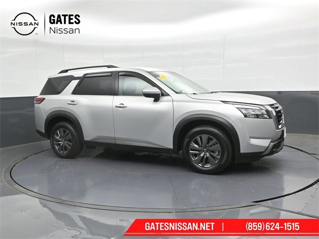 Used 2024 Nissan Pathfinder SV