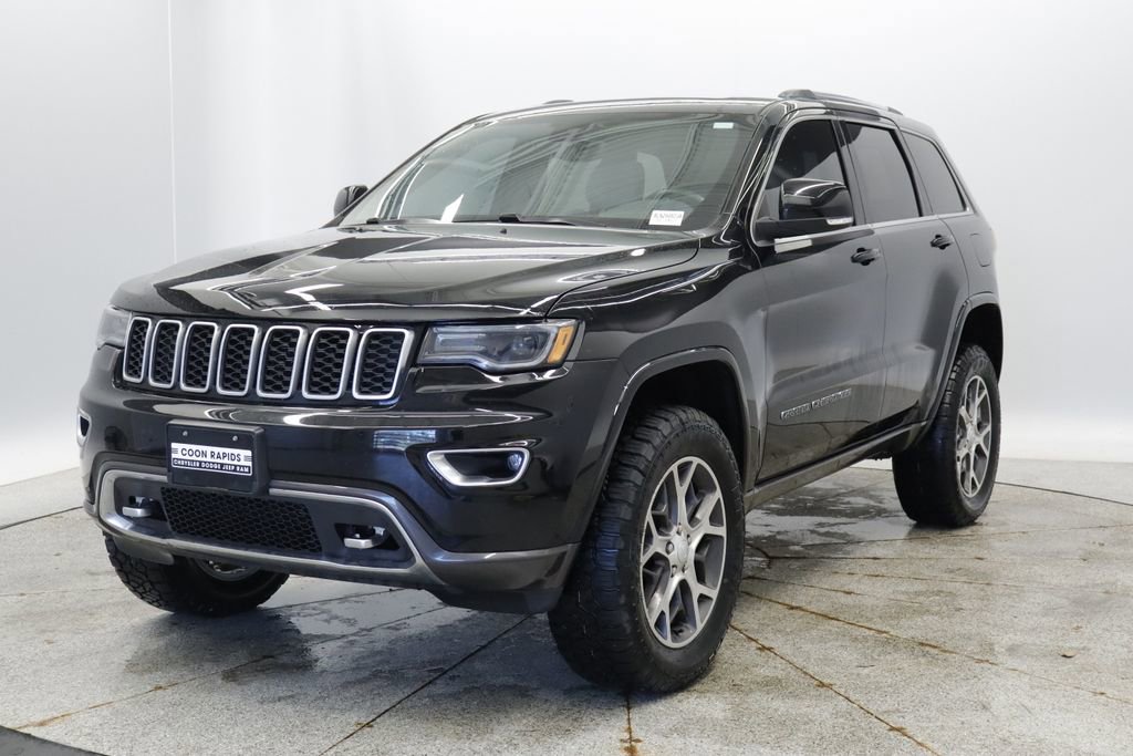 Used 2018 Jeep Grand Cherokee Limited AWD/4WD image 1