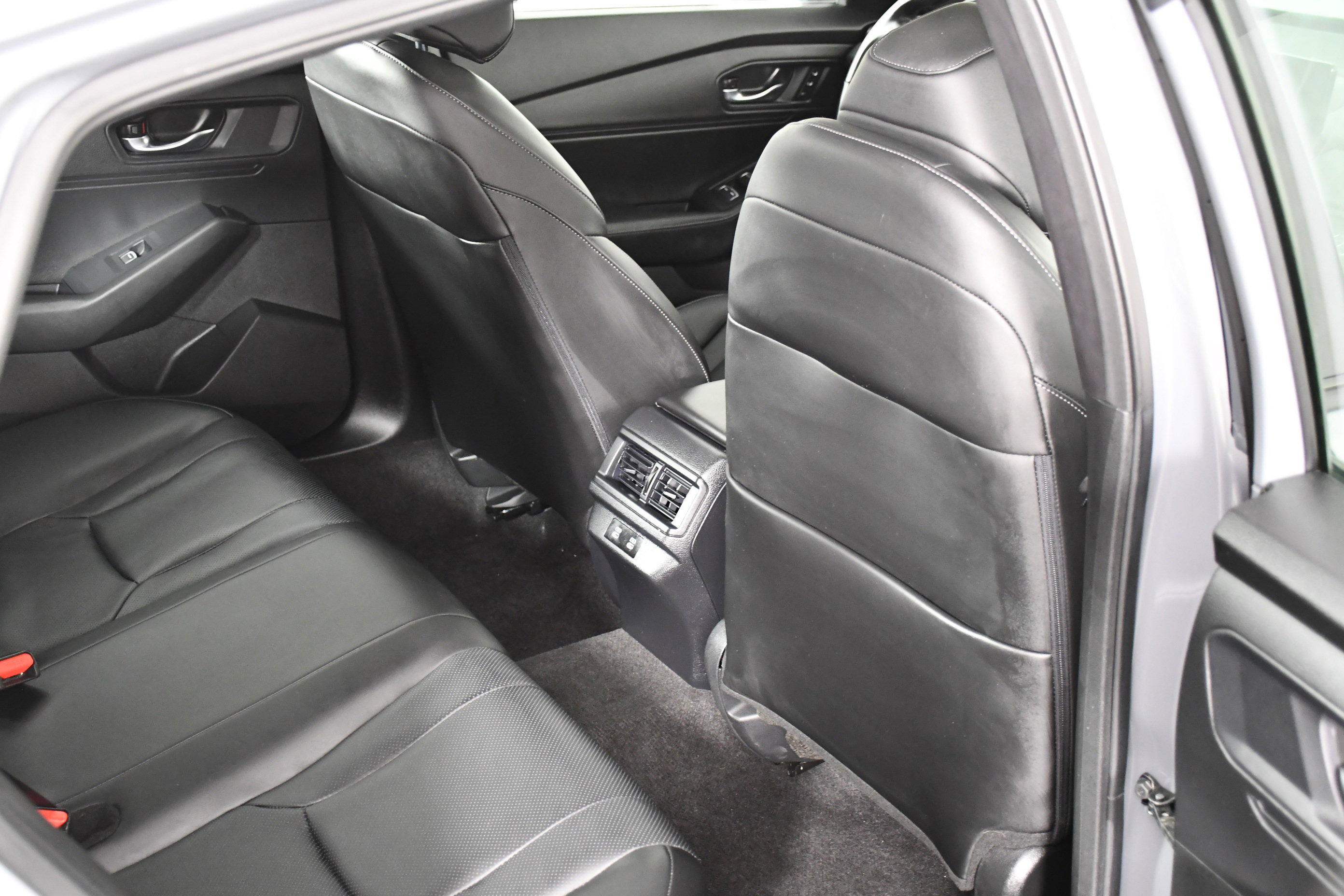 Used 2025 Honda Accord Sport image 37