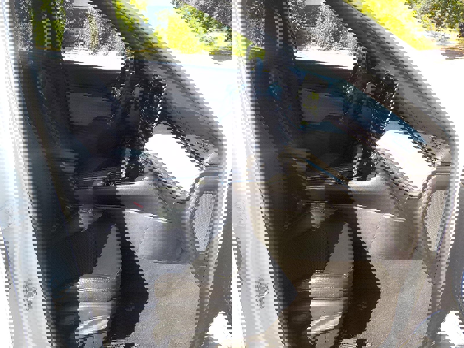 Used 2024 Jeep Compass Latitude image 14