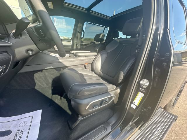 Used 2026 Jeep Grand Wagoneer Limited AWD/4WD image 13