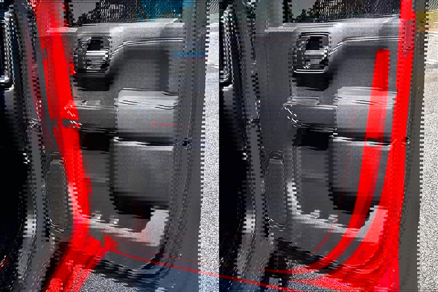 Used 2021 GMC Sierra 1500 AT4 image 23