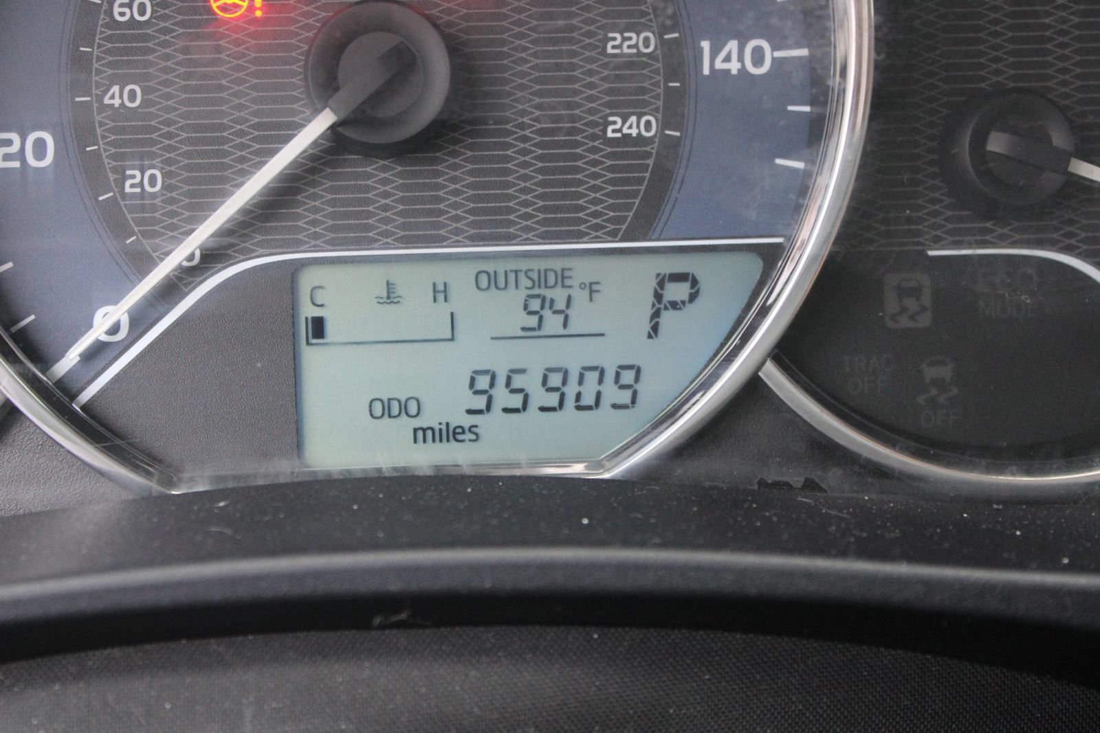 Used 2016 Toyota Corolla LE FWD image 11