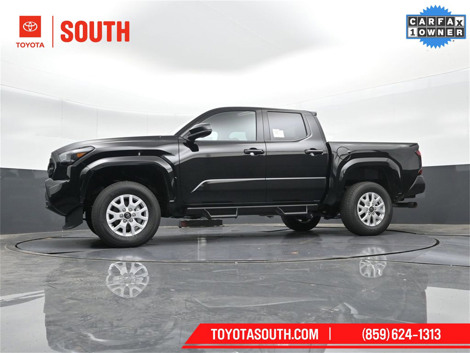 Used 2025 Toyota Tacoma SR w/ SR Upgrade Package image 43