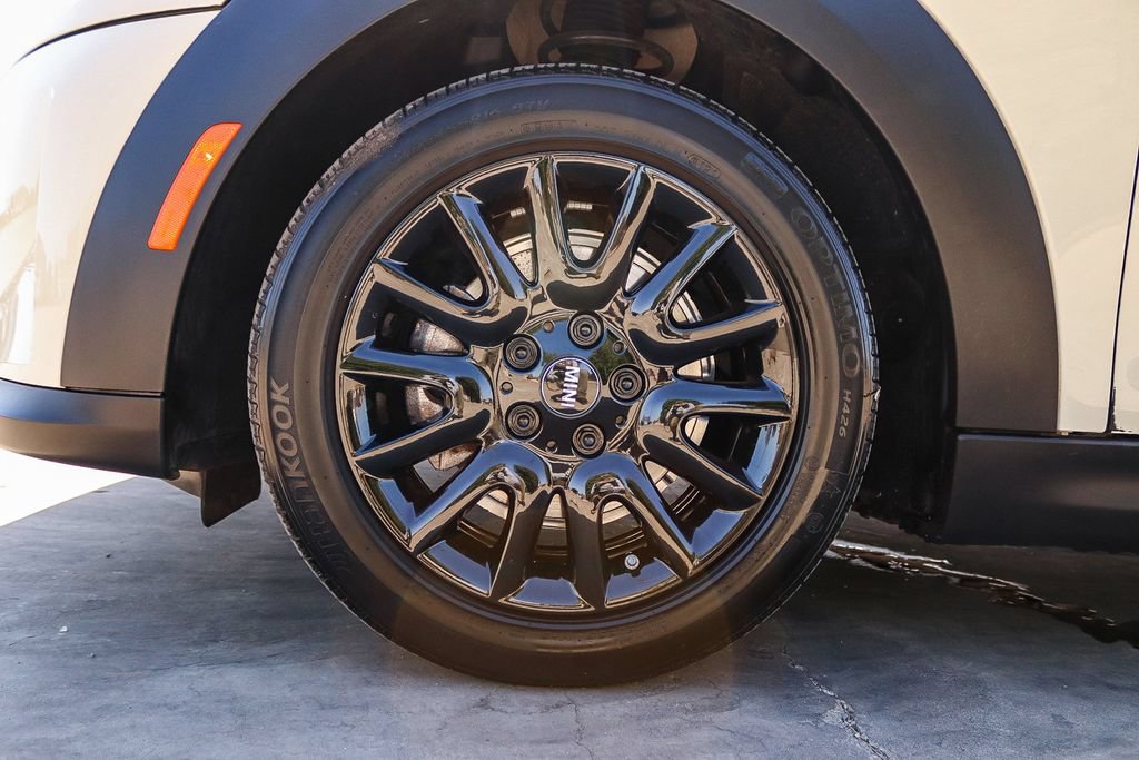 Used 2023 MINI Cooper 2-Door Hardtop FWD image 15