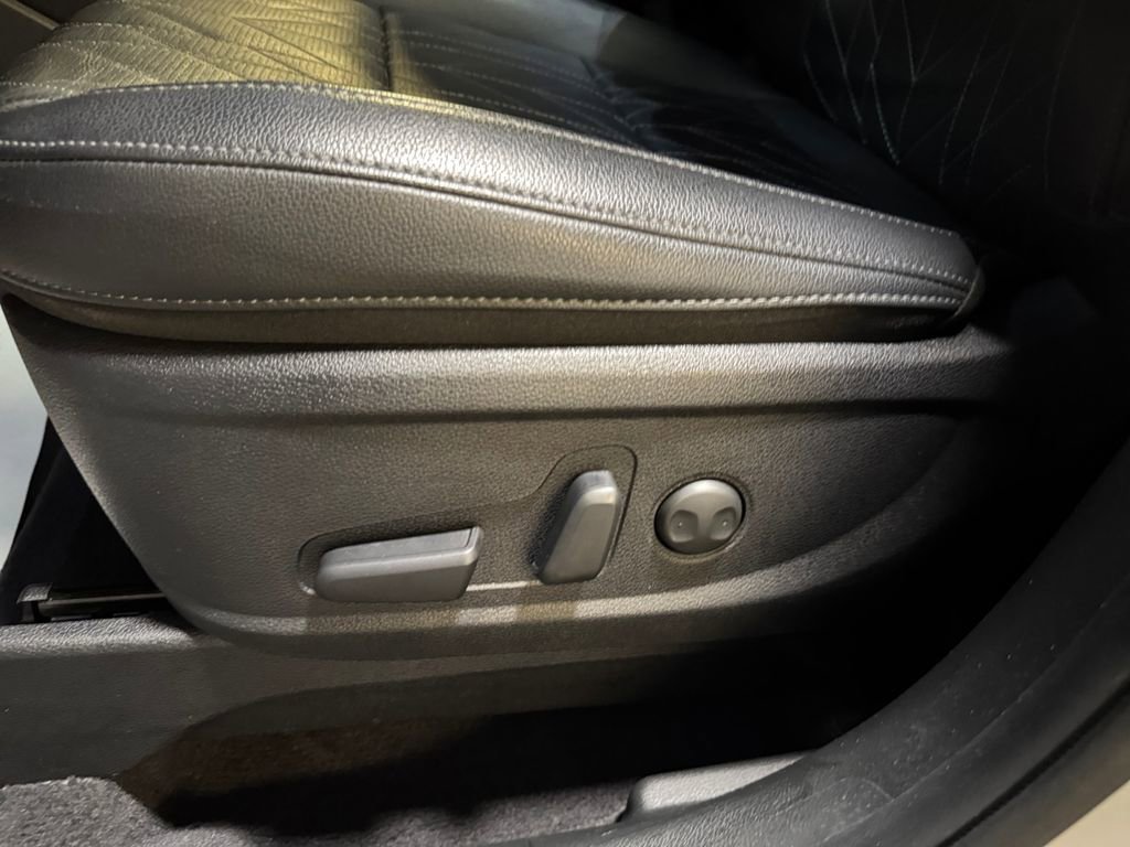 Used 2024 Kia Telluride EX X-Line image 13