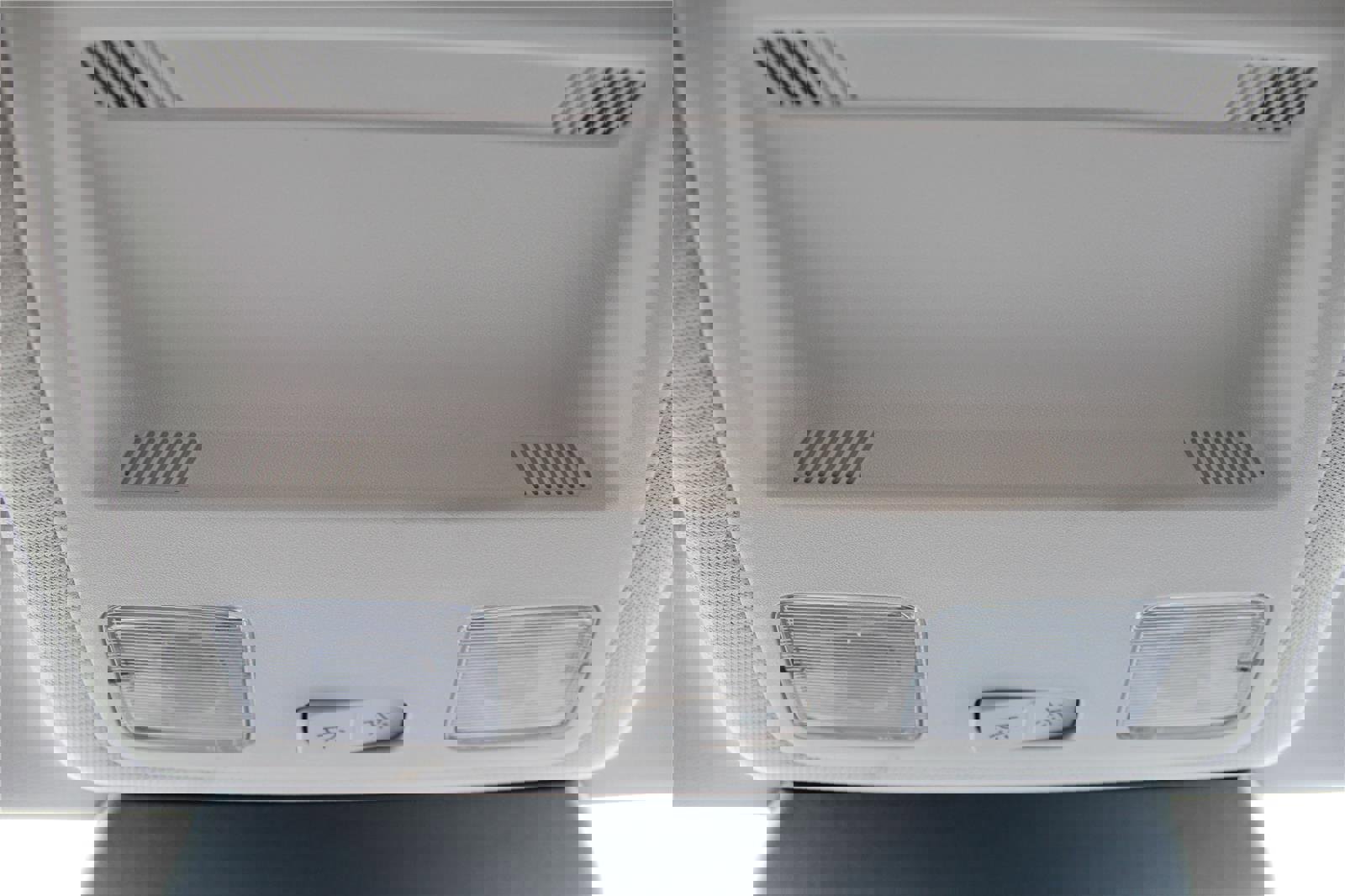 Used 2022 Ford Escape SE image 35