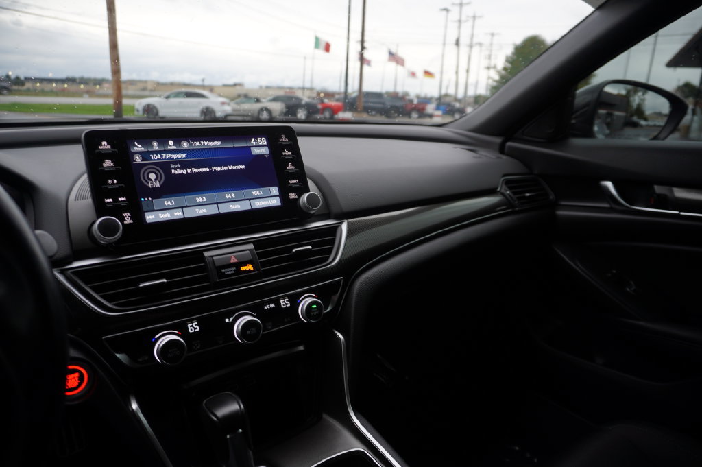 Used 2022 Honda Accord Sport image 19