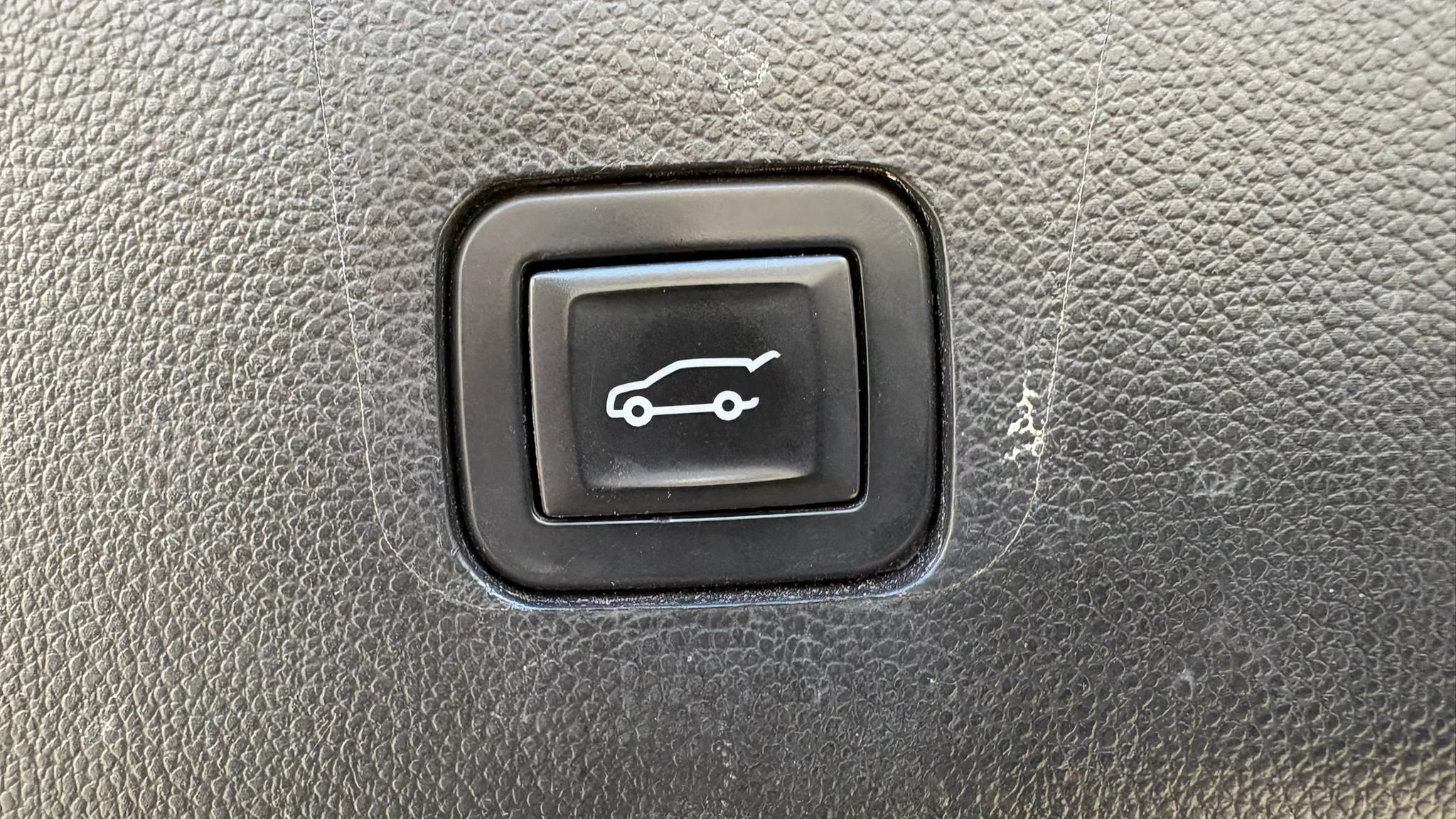 Used 2019 Chevrolet Traverse High Country AWD/4WD image 28