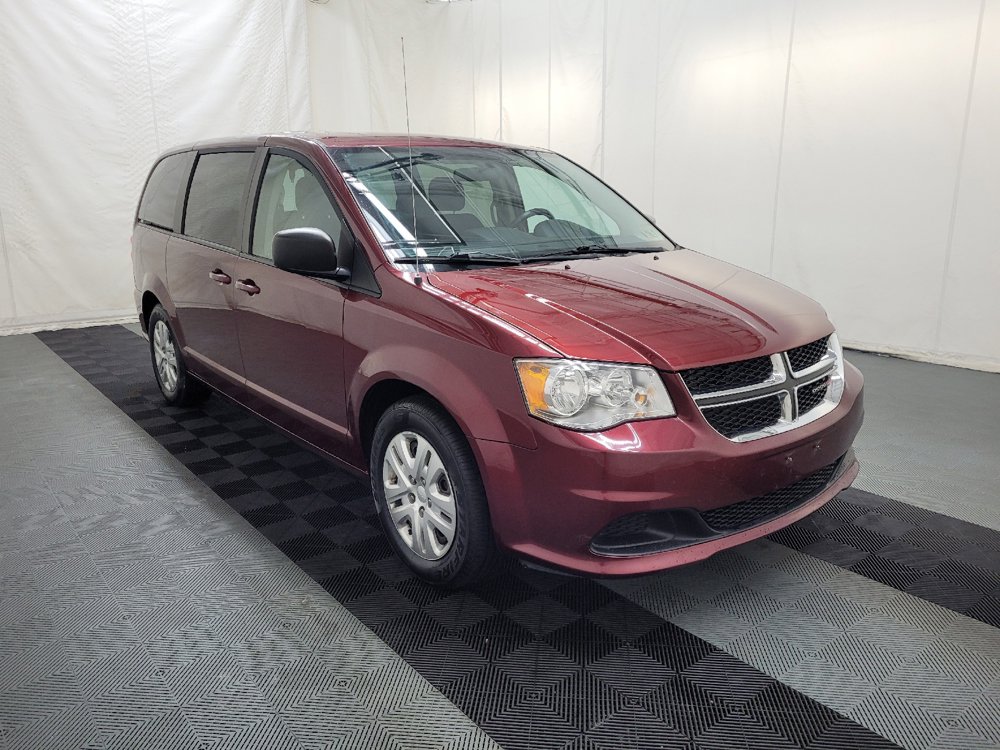 Used 2018 Dodge Grand Caravan SE FWD image 13