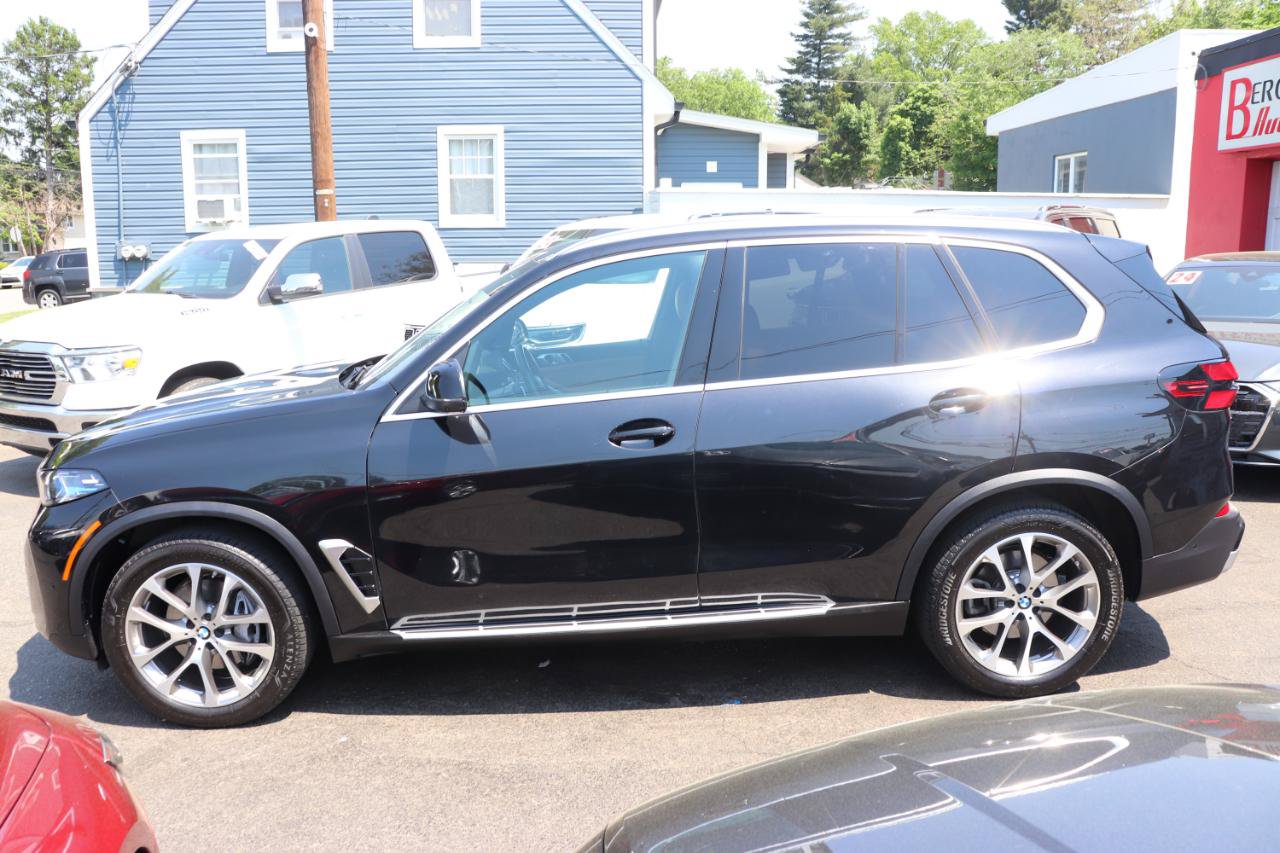 Used 2026 BMW X5 xDrive40i AWD/4WD image 2