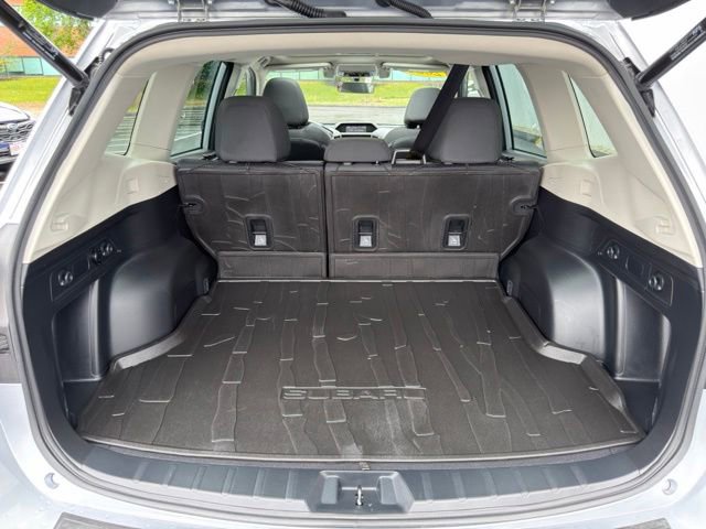 Used 2021 Subaru Forester Premium AWD/4WD image 19