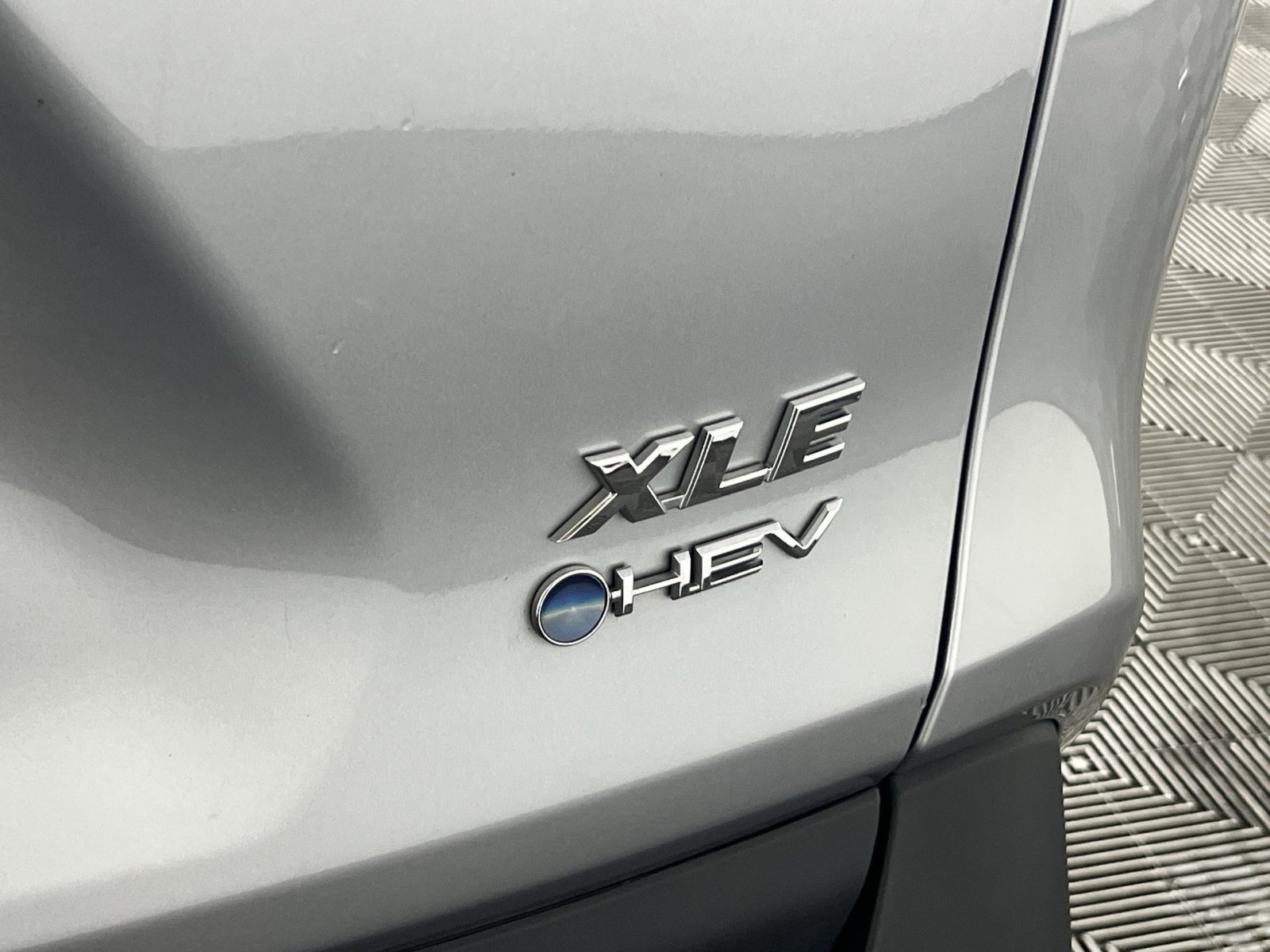 Used 2025 Toyota RAV4 XLE AWD/4WD image 27