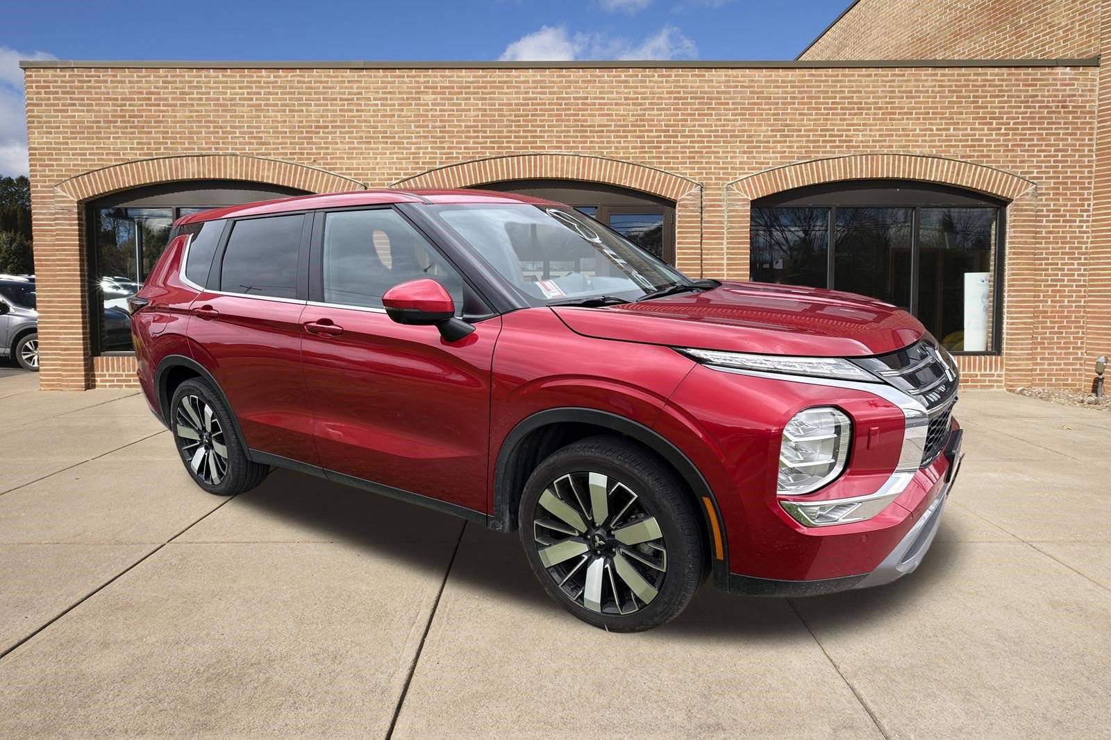 Used 2025 Mitsubishi Outlander SE AWD/4WD image 16