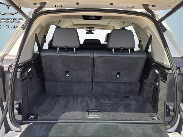 Used 2025 BMW X7 xDrive40i w/ Premium Package AWD/4WD image 8
