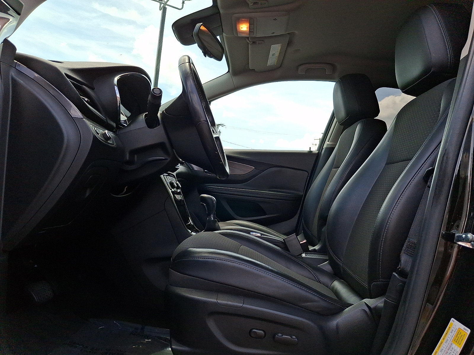 Used 2019 Buick Encore Preferred FWD image 4