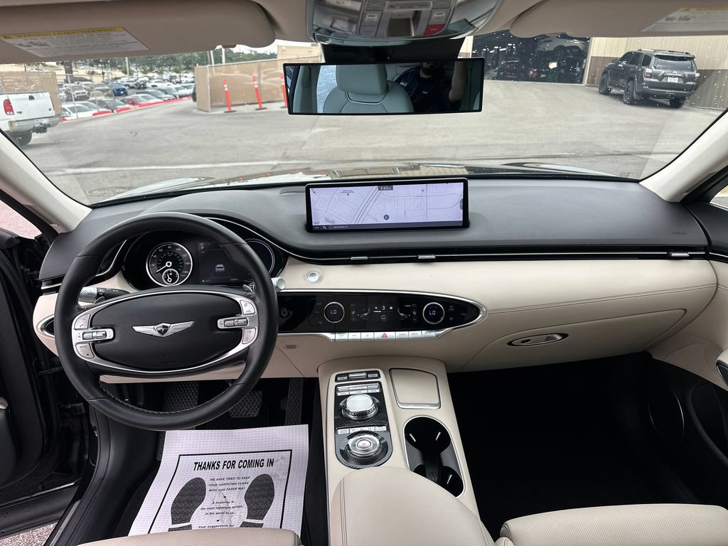 Used 2022 Genesis GV70 2.5T w/ Select Package AWD/4WD image 16