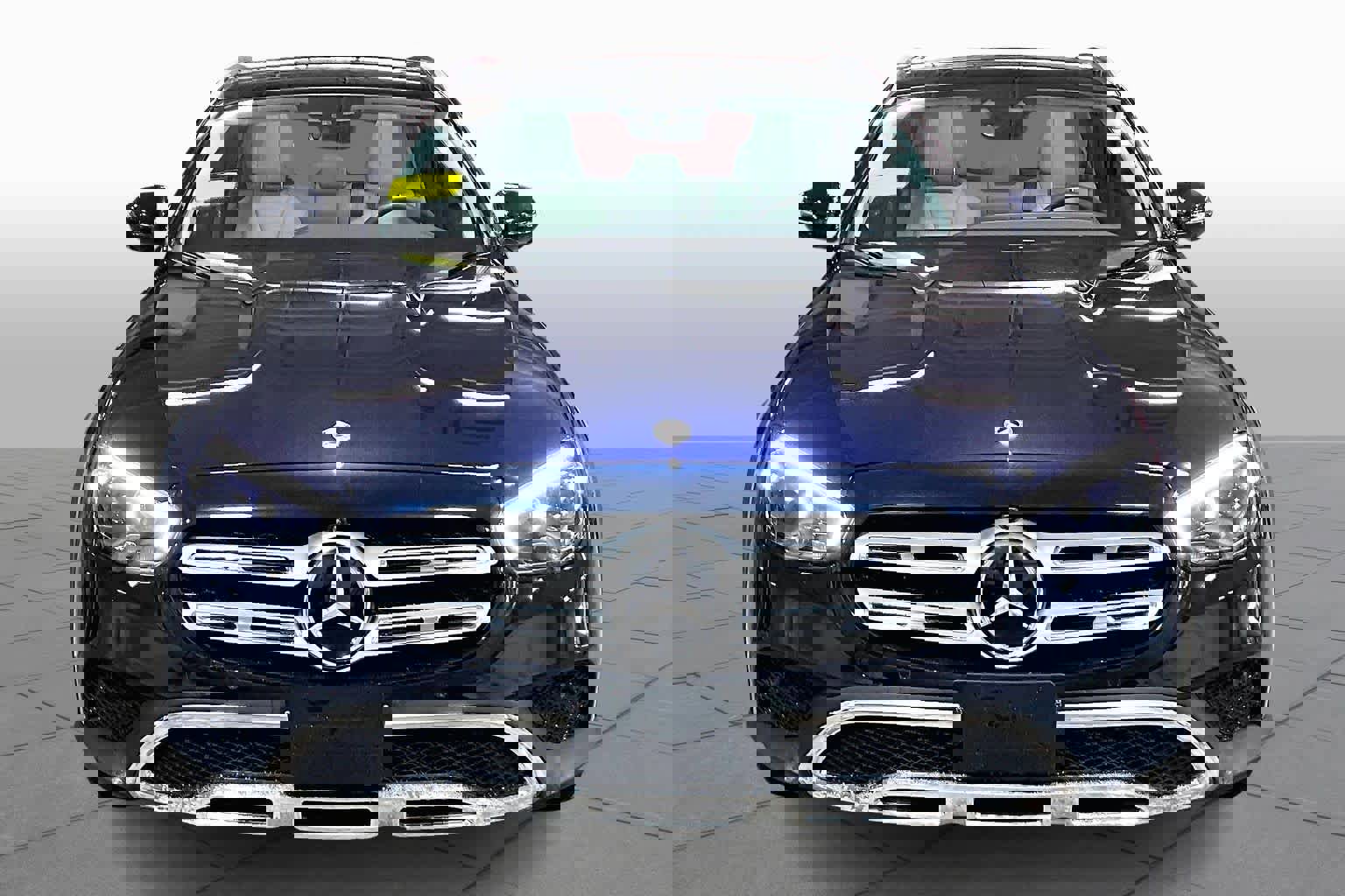 Used 2023 Mercedes-Benz E 450 4MATIC All-Terrain Wagon image 3