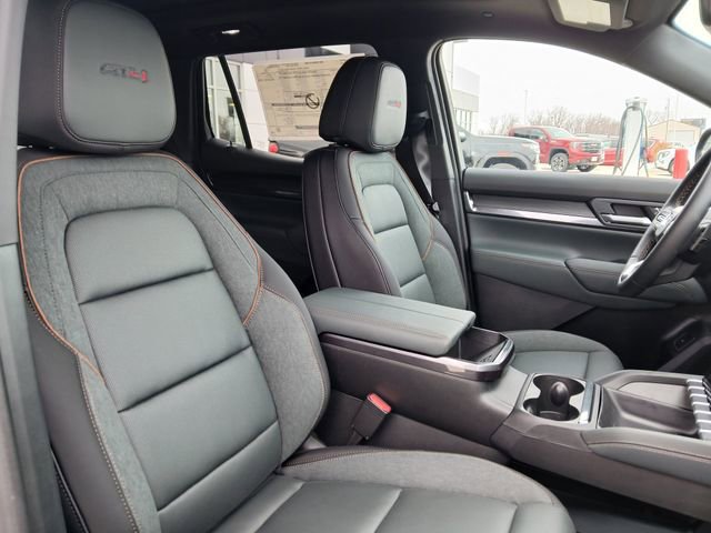 New 2026 GMC Terrain AT4 w/ Convenience Package III AWD/4WD image 26