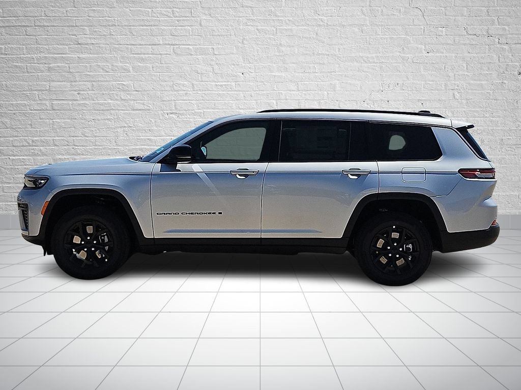 New 2026 Jeep Grand Cherokee L 4WD image 2
