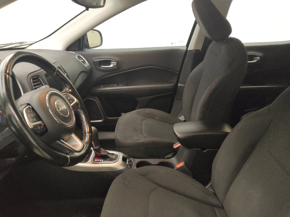 Used 2021 Jeep Compass Sport w/ Cold Weather Group FWD image 17