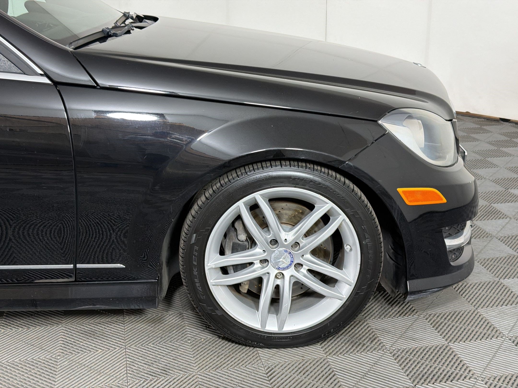 Used 2013 Mercedes-Benz C 300 4MATIC Sedan image 13