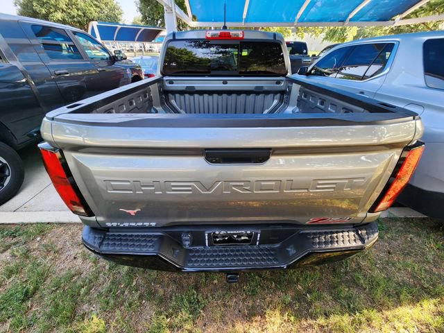Used 2023 Chevrolet Colorado Z71 w/ Z71 Convenience Package 2 AWD/4WD image 5
