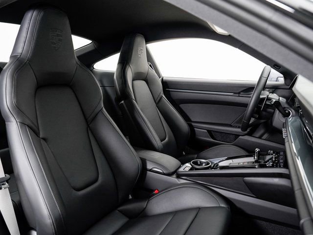 Certified 2025 Porsche 911 Carrera image 29