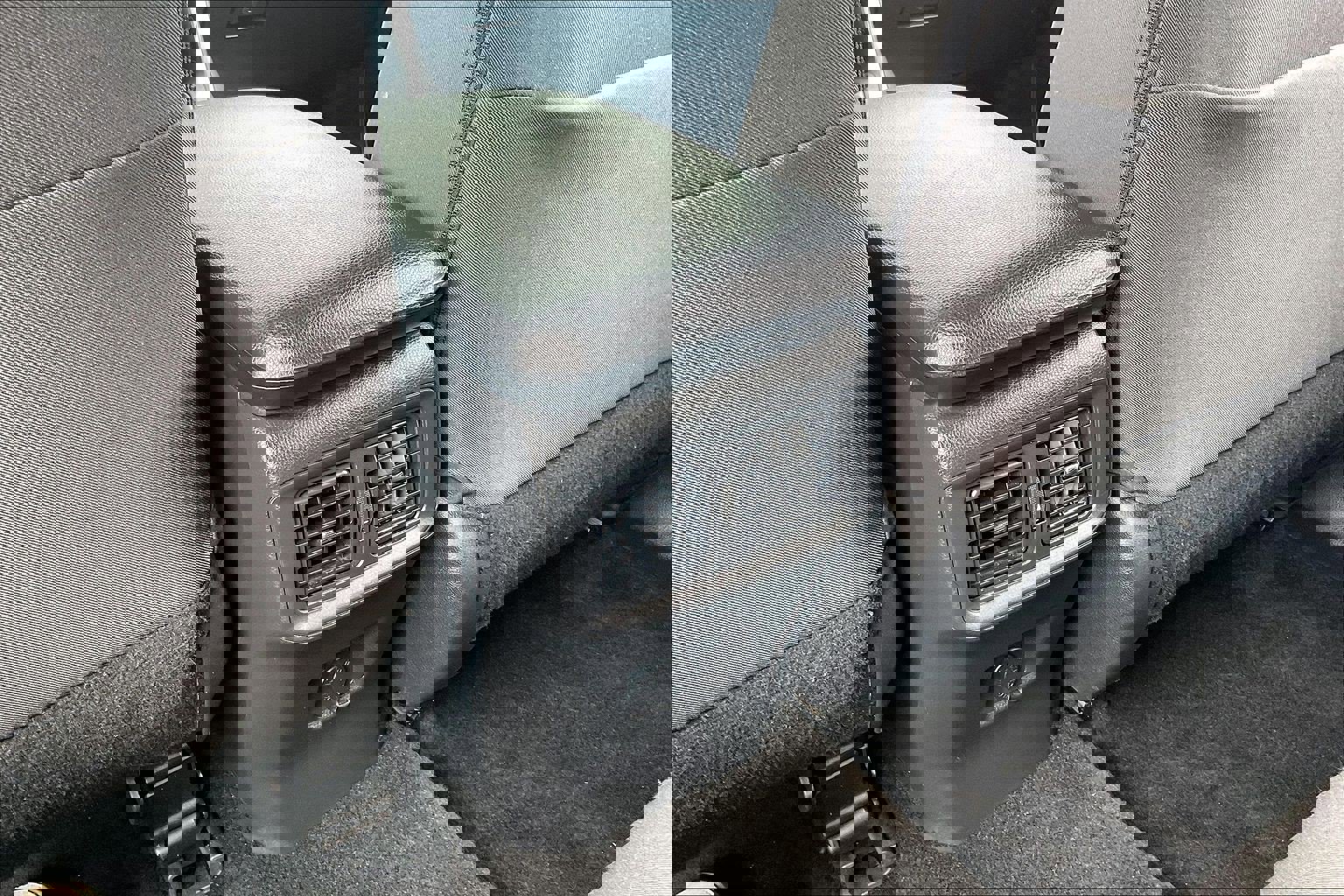 Used 2025 Toyota RAV4 LE image 39