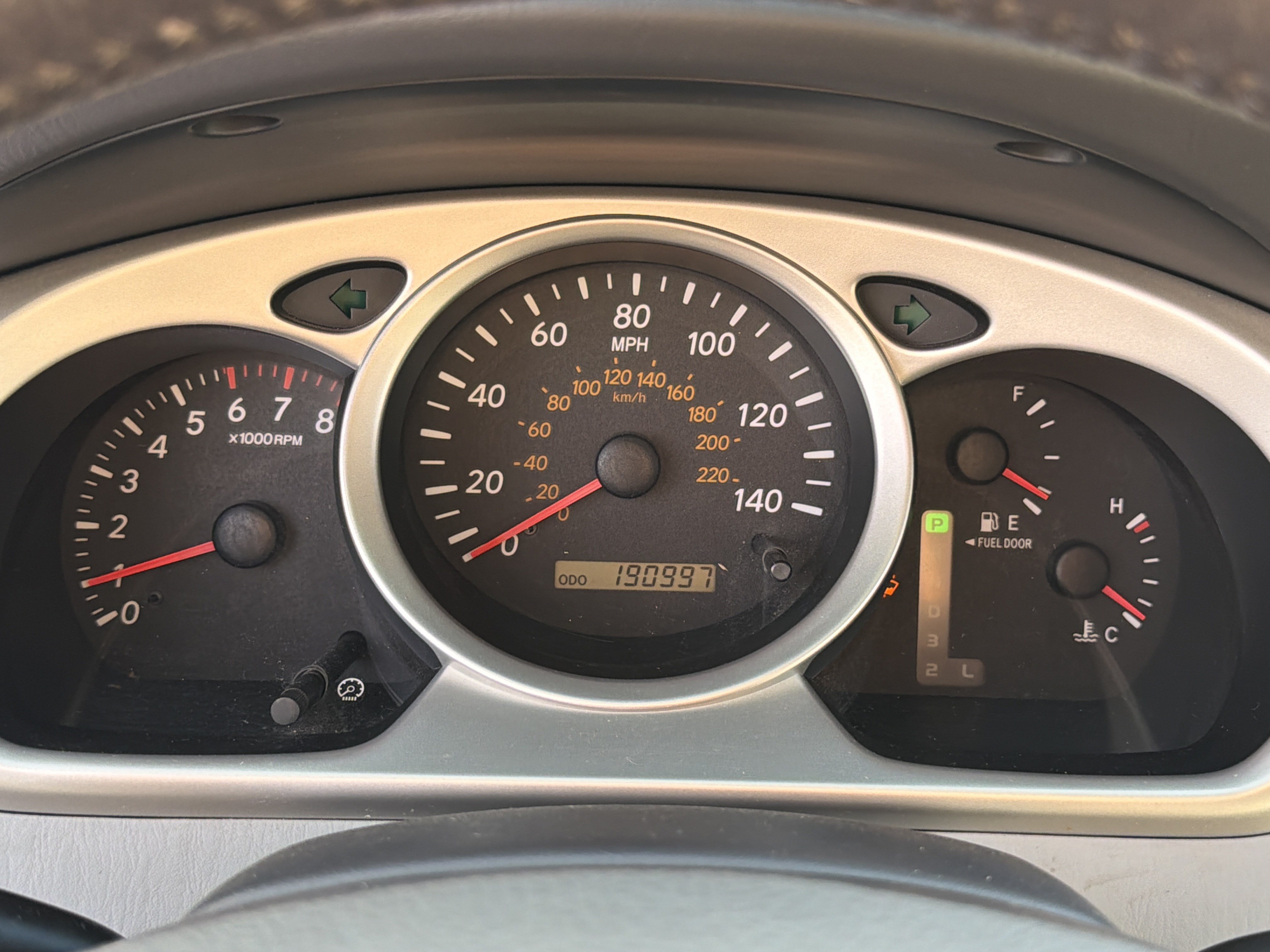 Used 2005 Toyota Highlander 4WD V6 w/ 3rd Row image 18