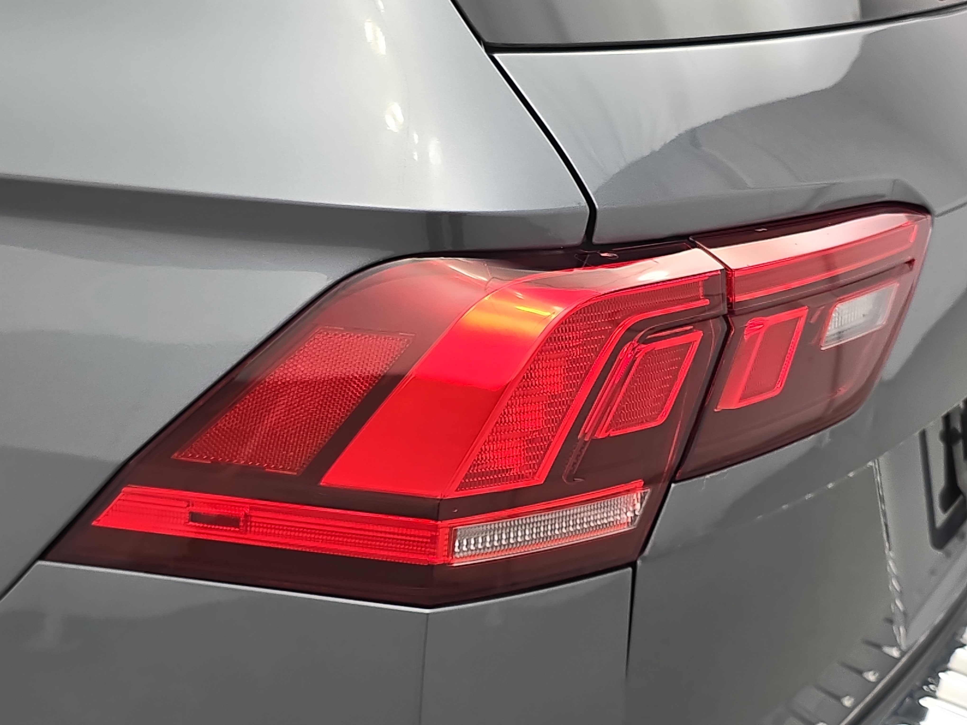 Used 2023 Volkswagen Tiguan S FWD image 34