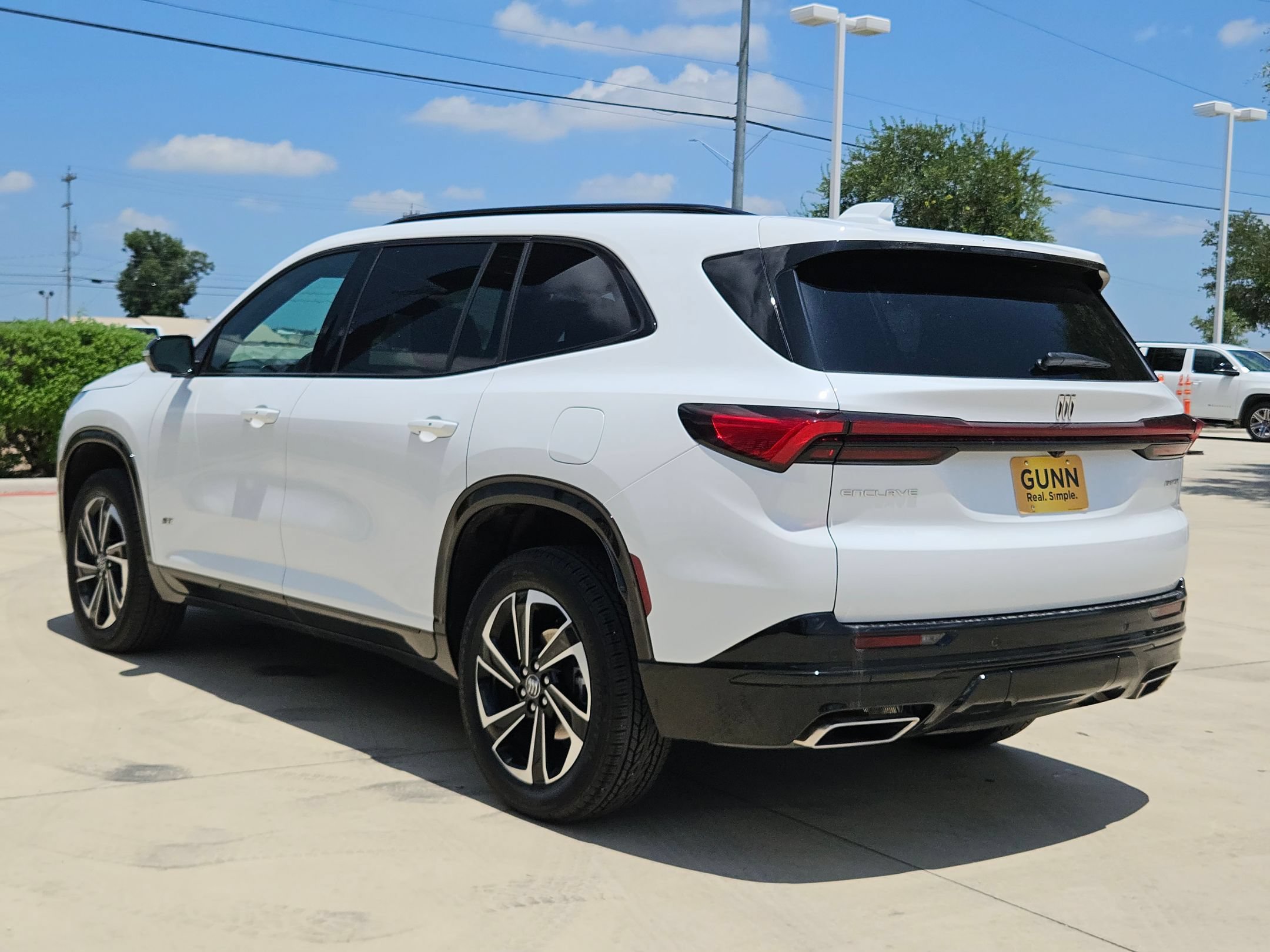 Certified 2026 Buick Enclave Sport Touring FWD image 5