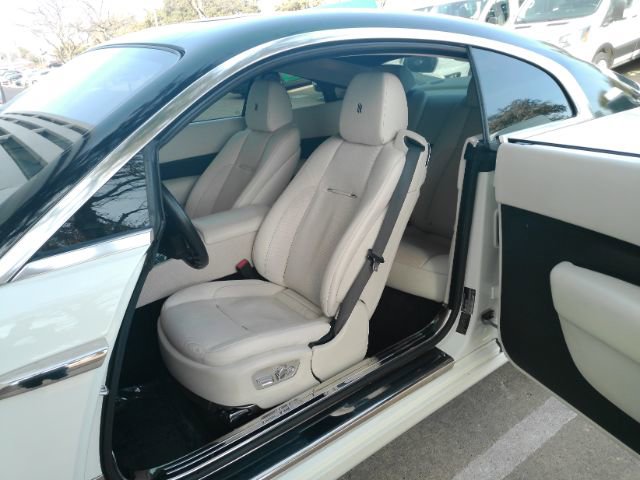 Used 2014 Rolls-Royce Wraith image 15