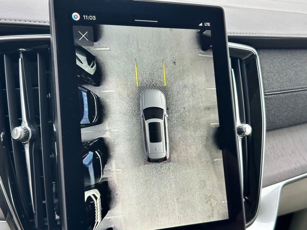New 2026 Volvo XC90 T8 Ultra w/ Protection Package Premier AWD/4WD image 18