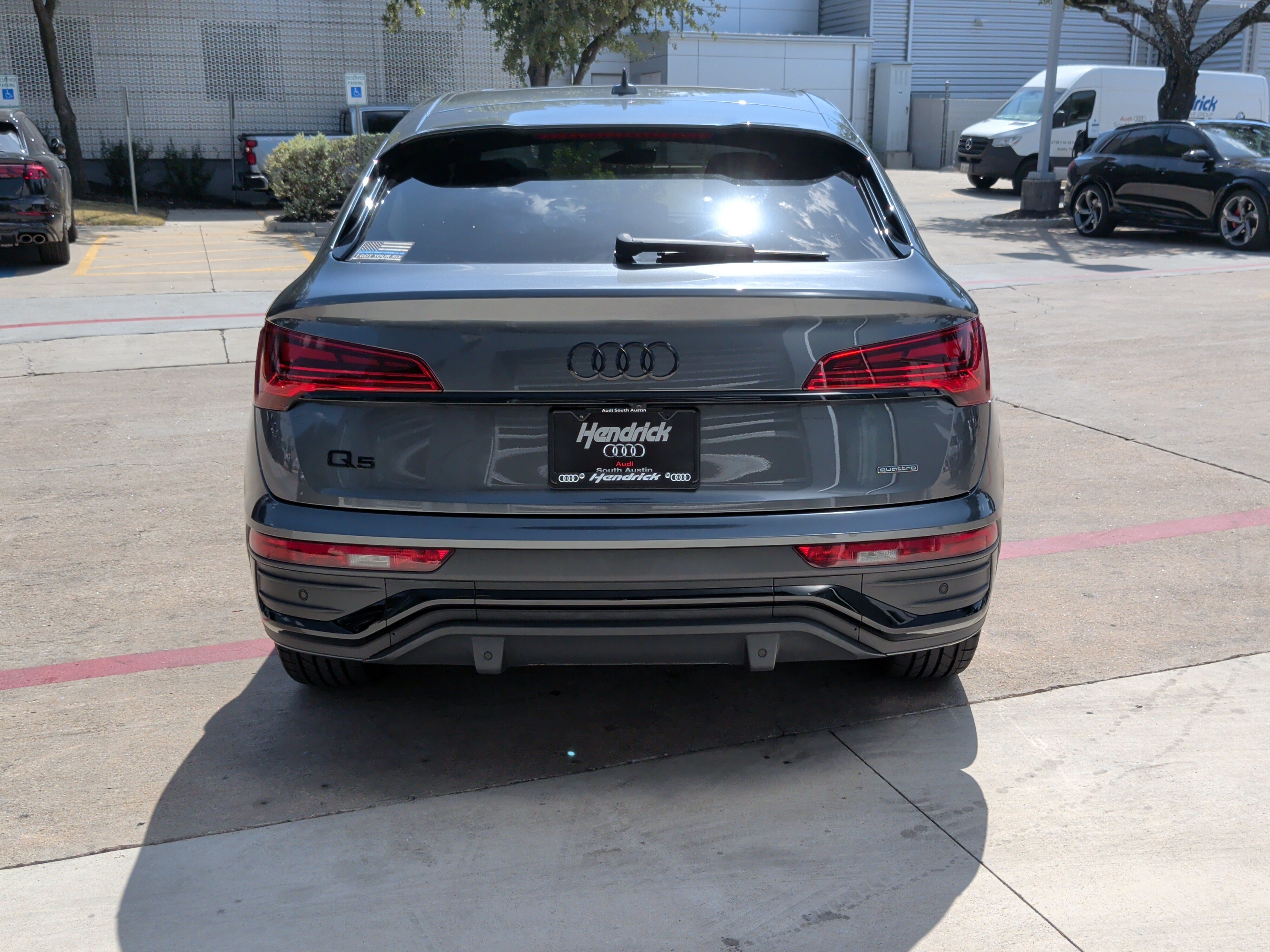 Used 2023 Audi Q5 2.0T Premium Plus w/ Premium Plus Package AWD/4WD image 9