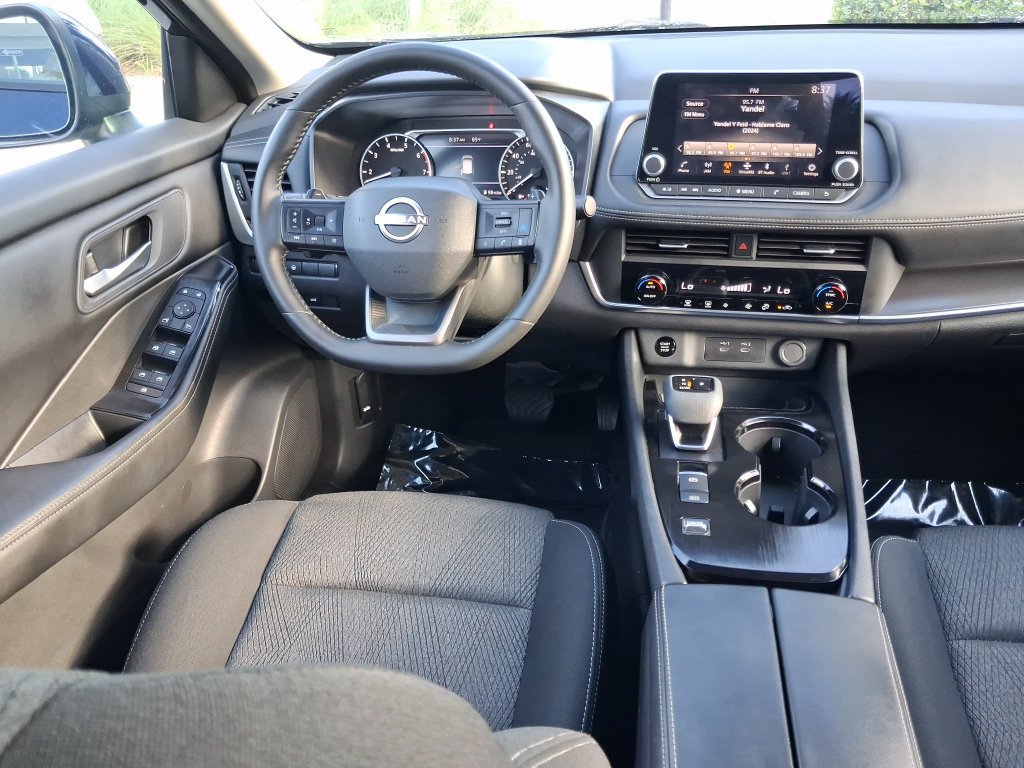 Certified 2026 Nissan Rogue SV FWD image 26