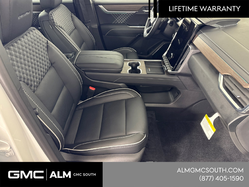 New 2026 GMC Acadia Denali w/ Super Cruise Package FWD image 15