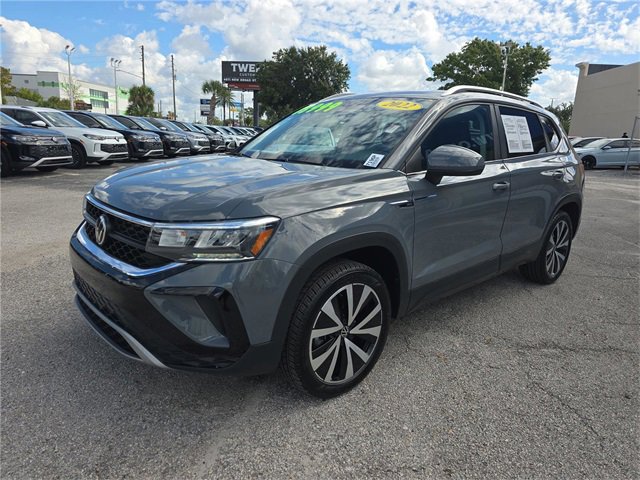Used 2022 Volkswagen Taos SE image 5