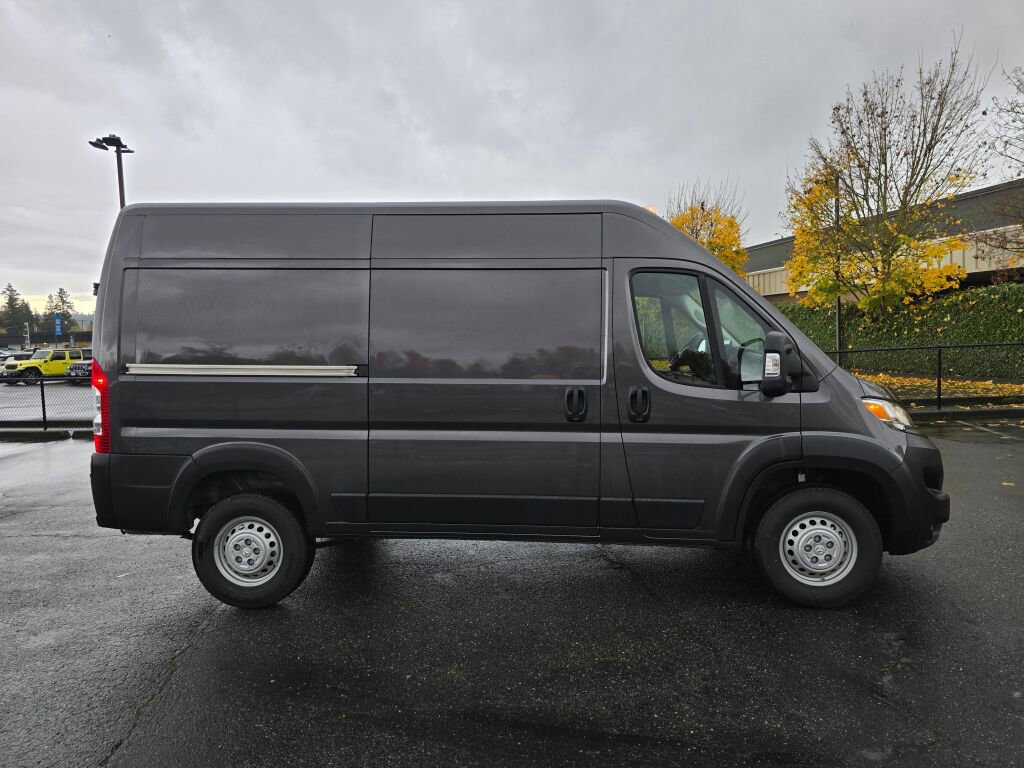 New 2026 RAM ProMaster 1500 w/ Premium Convenience Group image 3