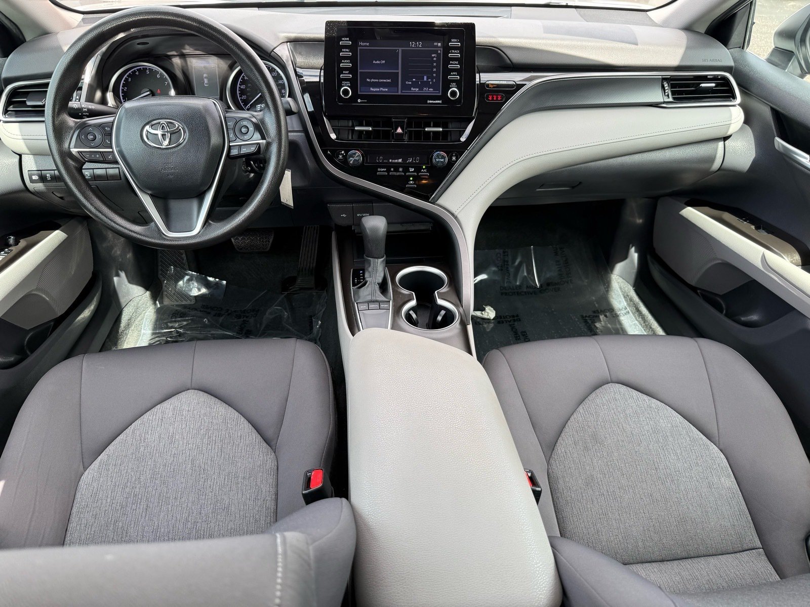 Used 2024 Toyota Camry LE FWD image 27